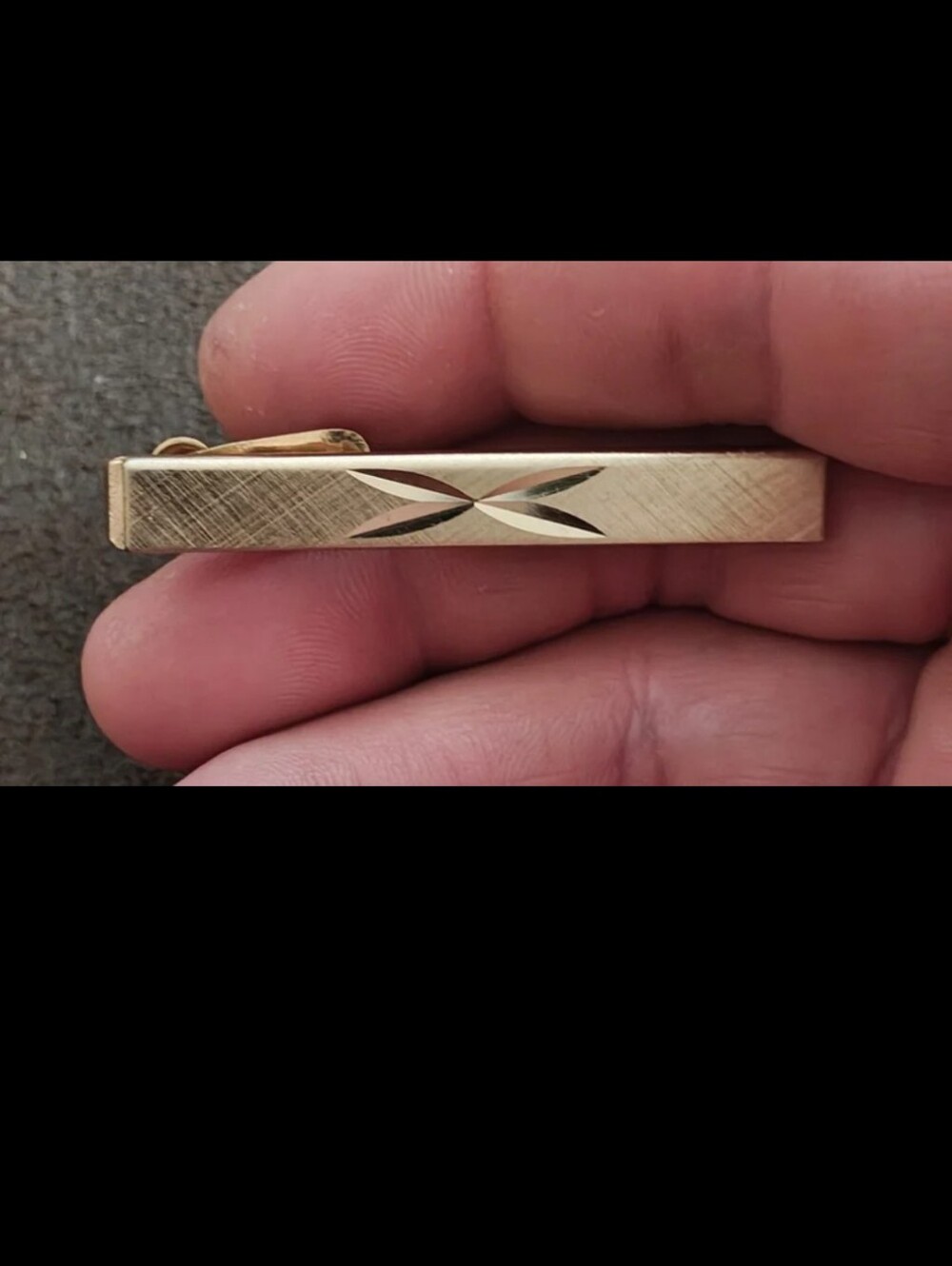 1950s/60s Swank Gold Tone "Atomic" Starburst Diamond Cut Design Tie Bar/Tie Clip